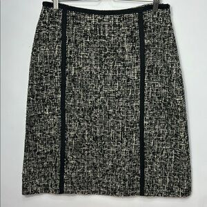Olsen Black and Cream Knee-length Pencil Skirt